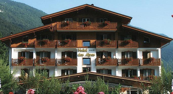 Hotel Des Alpes Molveno Luaran gambar